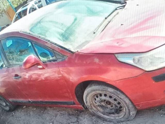 Citroën C4 EN DESARME chocado usado rojo $400.000