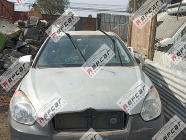 Hyundai ACCENT EN DESARME chocado automático Santiago