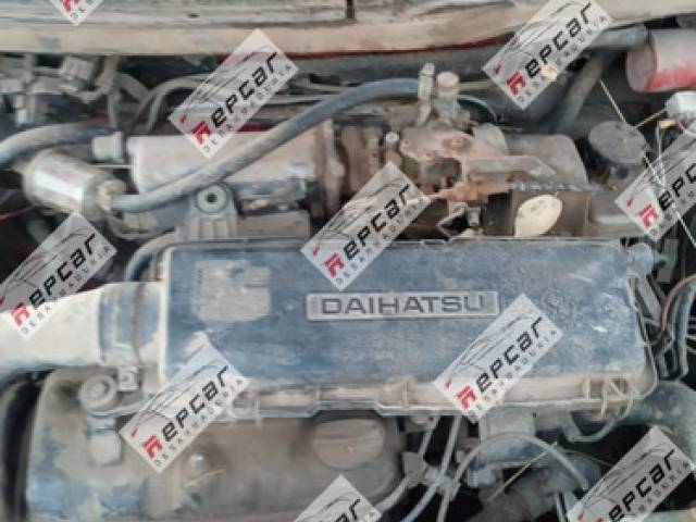 Daihatsu CUORE EN DESARME chocado 1996 bencina rojo Santiago