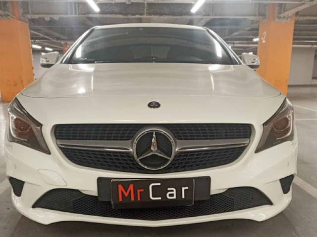 Mercedes-Benz 200 At 2014 88.107 kilómetros blanco $14.980.000