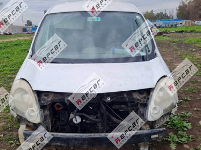 Renault KANGOO EN DESARME chocado usado blanco $1.000.000