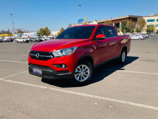 Ssangyong GRAND MUSSO 2.2 AT GLX 4x2 - rojo $15.990.000